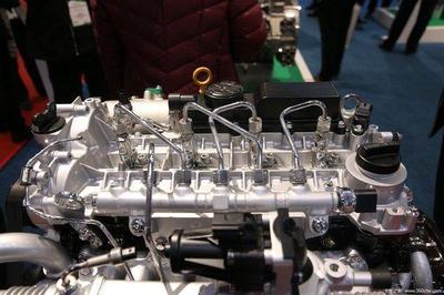 裝配玉柴國六發(fā)動機，東風(fēng)御風(fēng)V9客貨兩用車全方位解析